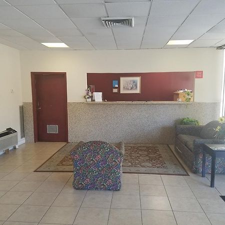 American Inn Skippers/Emporia Area ภายนอก รูปภาพ